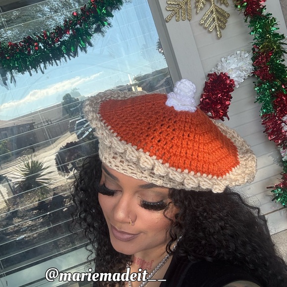 Crochet Pumpkin Pie Hat - Picture 3 of 4
